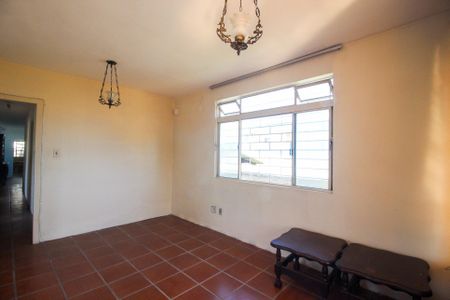 Sala de casa para alugar com 3 quartos, 400m² em Nonoai, Porto Alegre