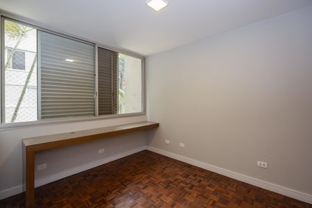 Apartamento à venda com 177m², 3 quartos e 2 vagas Apartamento à venda com 177m², 3 quartos e 2 vagasSuíte 2