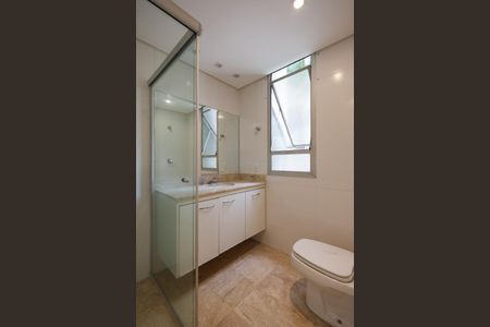 Apartamento à venda com 177m², 3 quartos e 2 vagas Apartamento à venda com 177m², 3 quartos e 2 vagasBanheiro da Suíte 2