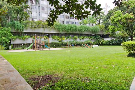 Apartamento à venda com 177m², 3 quartos e 2 vagas Apartamento à venda com 177m², 3 quartos e 2 vagasÁrea comum - Playground