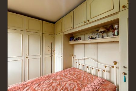 Quarto 1 de casa para alugar com 4 quartos, 300m² em Coronel Aparicio Borges, Porto Alegre