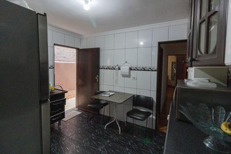 Casa à venda com 125m², 3 quartos e 2 vagas Casa à venda com 125m², 3 quartos e 2 vagasCozinha