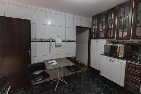 Casa à venda com 125m², 3 quartos e 2 vagas Casa à venda com 125m², 3 quartos e 2 vagasCozinha