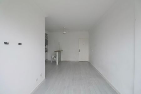 Sala de apartamento para alugar com 1 quarto, 47m² em Jardim Ana Maria, Guarujá
