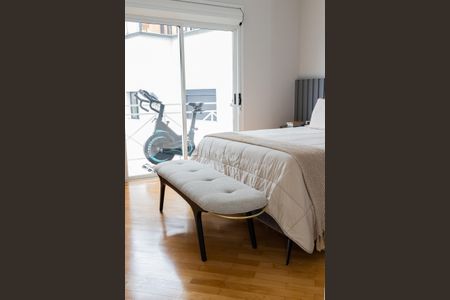 Casa de condomínio para alugar com 380m², 4 quartos e 4 vagas Casa de condomínio para alugar com 380m², 4 quartos e 4 vagasSuíte