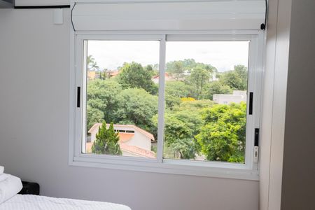 Casa de condomínio para alugar com 380m², 4 quartos e 4 vagas Casa de condomínio para alugar com 380m², 4 quartos e 4 vagasQuarto 2