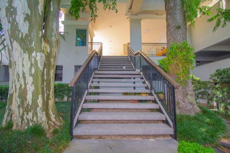 Apartamento à venda com 83m², 2 quartos e 2 vagas Apartamento à venda com 83m², 2 quartos e 2 vagasEntrada