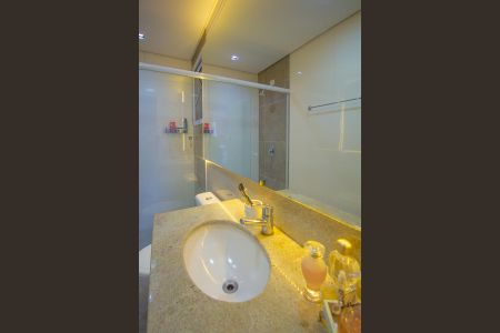 Apartamento à venda com 83m², 2 quartos e 2 vagas Apartamento à venda com 83m², 2 quartos e 2 vagasBanheiro