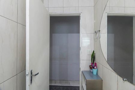 Casa à venda com 203m², 4 quartos e 2 vagas Casa à venda com 203m², 4 quartos e 2 vagasBanheiro 1