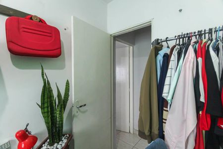 Casa à venda com 203m², 4 quartos e 2 vagas Casa à venda com 203m², 4 quartos e 2 vagasQuarto 2