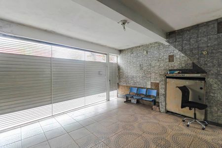 Casa à venda com 203m², 4 quartos e 2 vagas Casa à venda com 203m², 4 quartos e 2 vagasGaragem