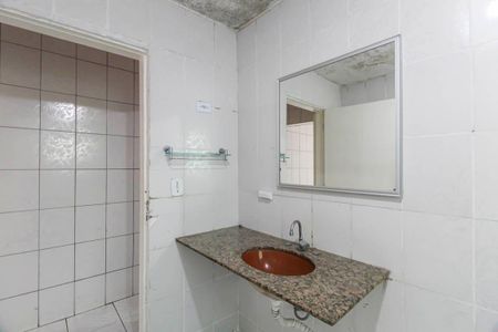 Casa à venda com 203m², 4 quartos e 2 vagas Casa à venda com 203m², 4 quartos e 2 vagasBanheiro 2