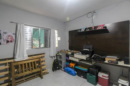 Casa à venda com 203m², 4 quartos e 2 vagas Casa à venda com 203m², 4 quartos e 2 vagasQuarto 4