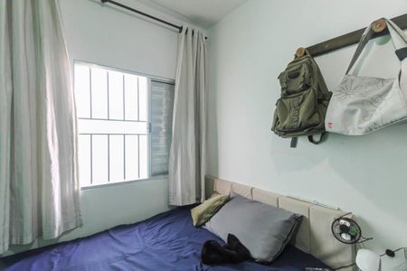 Casa à venda com 203m², 4 quartos e 2 vagas Casa à venda com 203m², 4 quartos e 2 vagasQuarto 2