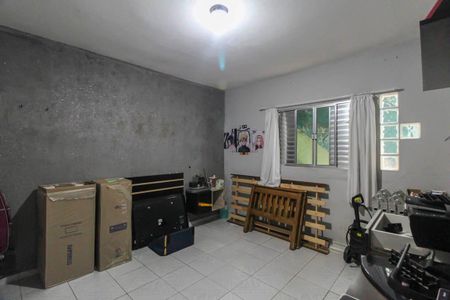 Casa à venda com 203m², 4 quartos e 2 vagas Casa à venda com 203m², 4 quartos e 2 vagasQuarto 4