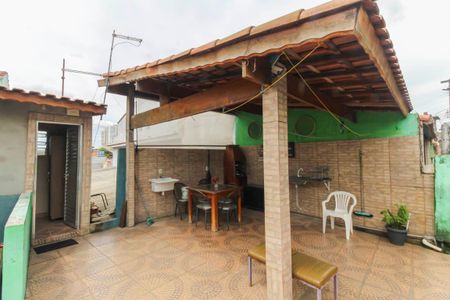 Casa à venda com 203m², 4 quartos e 2 vagas Casa à venda com 203m², 4 quartos e 2 vagasChurrasqueira