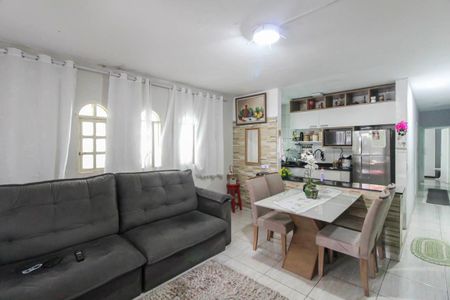 Casa à venda com 203m², 4 quartos e 2 vagas Casa à venda com 203m², 4 quartos e 2 vagasSala 1