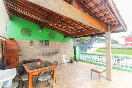 Casa à venda com 203m², 4 quartos e 2 vagas Casa à venda com 203m², 4 quartos e 2 vagasChurrasqueira