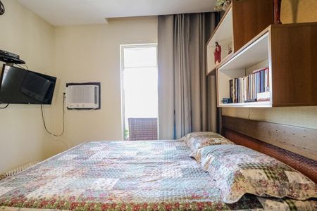 Apartamento à venda com 169m², 3 quartos e 2 vagas Apartamento à venda com 169m², 3 quartos e 2 vagasQuarto