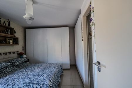 Apartamento à venda com 169m², 3 quartos e 2 vagas Apartamento à venda com 169m², 3 quartos e 2 vagasQuarto 2 - Suíte