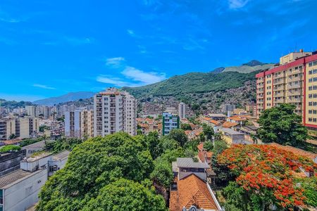 Apartamento à venda com 169m², 3 quartos e 2 vagas Apartamento à venda com 169m², 3 quartos e 2 vagasVista