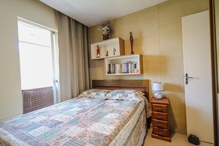 Apartamento à venda com 169m², 3 quartos e 2 vagas Apartamento à venda com 169m², 3 quartos e 2 vagasQuarto