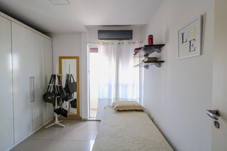 Apartamento à venda com 169m², 3 quartos e 2 vagas Apartamento à venda com 169m², 3 quartos e 2 vagasQuarto 3