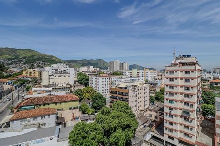 Apartamento à venda com 169m², 3 quartos e 2 vagas Apartamento à venda com 169m², 3 quartos e 2 vagasÁrea de Serviço vista