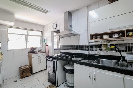 Apartamento à venda com 169m², 3 quartos e 2 vagas Apartamento à venda com 169m², 3 quartos e 2 vagasCozinha