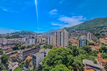 Apartamento à venda com 169m², 3 quartos e 2 vagas Apartamento à venda com 169m², 3 quartos e 2 vagasTerraço vista