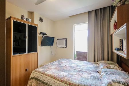 Apartamento à venda com 169m², 3 quartos e 2 vagas Apartamento à venda com 169m², 3 quartos e 2 vagasQuarto