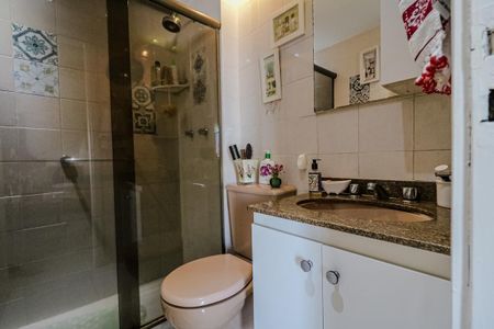 Apartamento à venda com 169m², 3 quartos e 2 vagas Apartamento à venda com 169m², 3 quartos e 2 vagasBanheiro Social