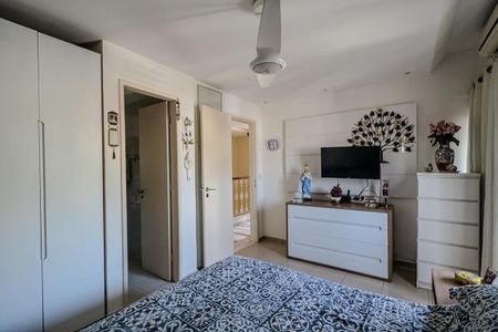 Apartamento à venda com 169m², 3 quartos e 2 vagas Apartamento à venda com 169m², 3 quartos e 2 vagasQuarto 2 - Suíte
