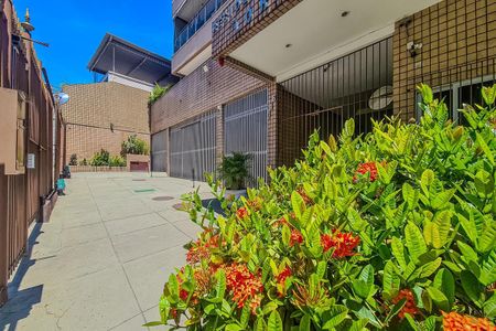 Apartamento à venda com 169m², 3 quartos e 2 vagas Apartamento à venda com 169m², 3 quartos e 2 vagasHall de Entrada