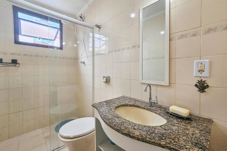 Apartamento para alugar com 80m², 2 quartos e 1 vaga Apartamento para alugar com 80m², 2 quartos e 1 vagaBanheiro da Suíte 1