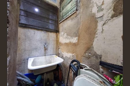 Casa à venda com 74m², 5 quartos e sem vaga Casa à venda com 74m², 5 quartos e sem vagaÁrea de Serviço