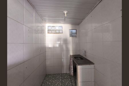 Casa à venda com 74m², 5 quartos e sem vaga Casa à venda com 74m², 5 quartos e sem vagaEdícula