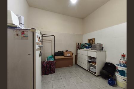 Casa à venda com 74m², 5 quartos e sem vaga Casa à venda com 74m², 5 quartos e sem vagaQuarto 3