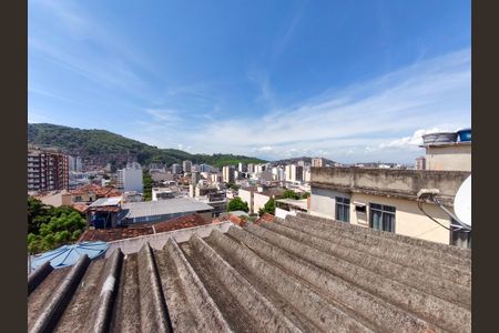 Casa à venda com 74m², 5 quartos e sem vaga Casa à venda com 74m², 5 quartos e sem vagaVista