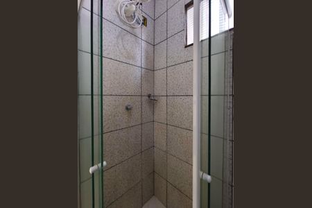 Casa à venda com 74m², 5 quartos e sem vaga Casa à venda com 74m², 5 quartos e sem vagaBanheiro Corredor