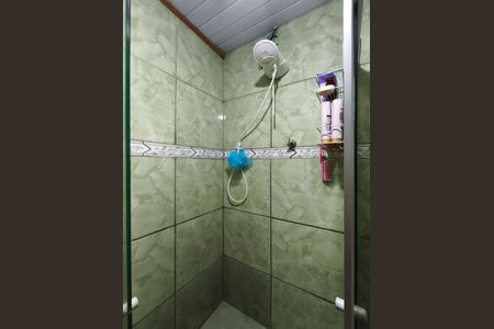 Casa à venda com 74m², 5 quartos e sem vaga Casa à venda com 74m², 5 quartos e sem vagaBanheiro Corredor