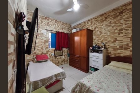 Casa à venda com 74m², 5 quartos e sem vaga Casa à venda com 74m², 5 quartos e sem vagaQuarto 1