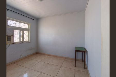 Casa à venda com 74m², 5 quartos e sem vaga Casa à venda com 74m², 5 quartos e sem vagaQuarto 4