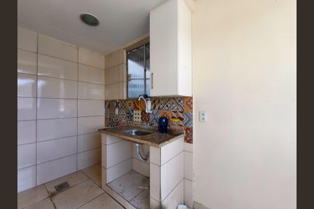 Casa à venda com 74m², 5 quartos e sem vaga Casa à venda com 74m², 5 quartos e sem vagaCozinha