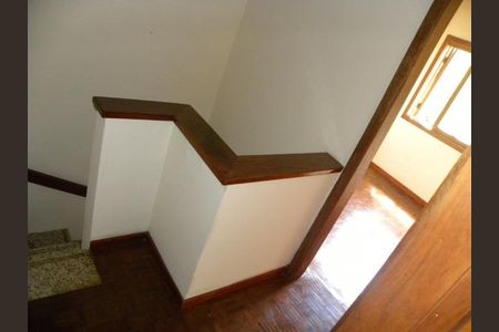 Casa de condomínio à venda com 149m², 3 quartos e 1 vaga Casa de condomínio à venda com 149m², 3 quartos e 1 vagaQuarto