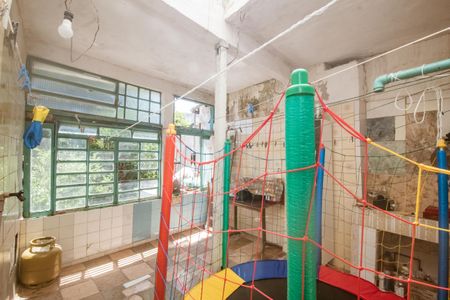 Casa à venda com 150m², 3 quartos e 1 vaga Casa à venda com 150m², 3 quartos e 1 vagaÁrea de Serviço 2