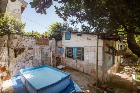 Casa à venda com 150m², 3 quartos e 1 vaga Casa à venda com 150m², 3 quartos e 1 vagaQuintal