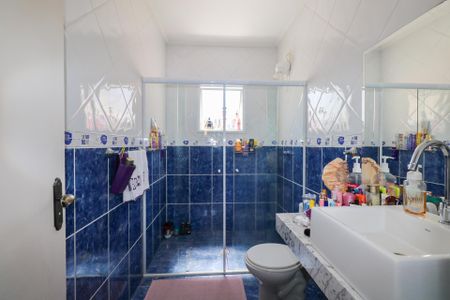 Casa à venda com 300m², 3 quartos e 4 vagas Casa à venda com 300m², 3 quartos e 4 vagasBanheiro da Suíte