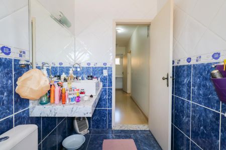 Casa à venda com 300m², 3 quartos e 4 vagas Casa à venda com 300m², 3 quartos e 4 vagasBanheiro da Suíte