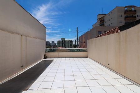 Casa à venda com 300m², 3 quartos e 4 vagas Casa à venda com 300m², 3 quartos e 4 vagasTerraço- Suíte 1